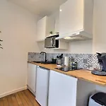Le Cocon Des Halles * Ideal Couple Ou Solo * Wifi * Elegance * Pieds Des Halles Apartment Troyes