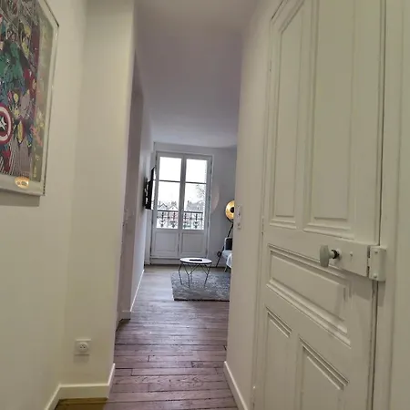 Le Cocon Des Halles * Ideal Couple Ou Solo * Wifi * Elegance * Pieds Des Halles * Troyes